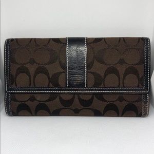 Coach | Large Accordion Wallet with Brown Logo